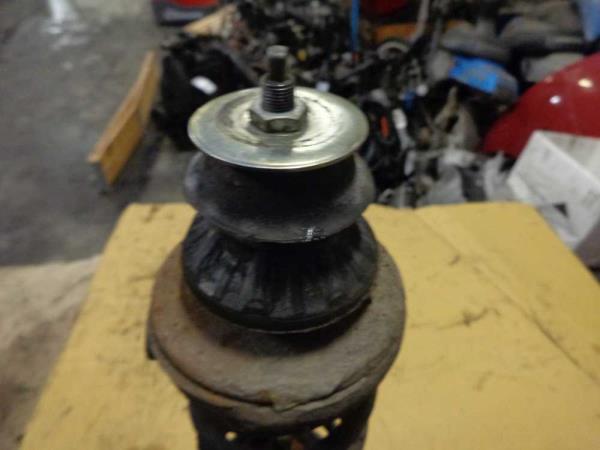 AMORTISSEUR ARRIERE VW POLO 6N / 6N2 - Vue 2